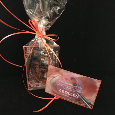 Waardebon 2 bollen ijs feestelijk verpakt